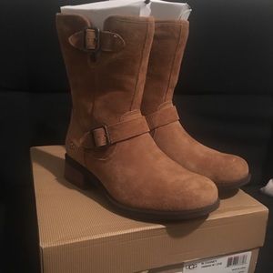 Ugg Chaney boots